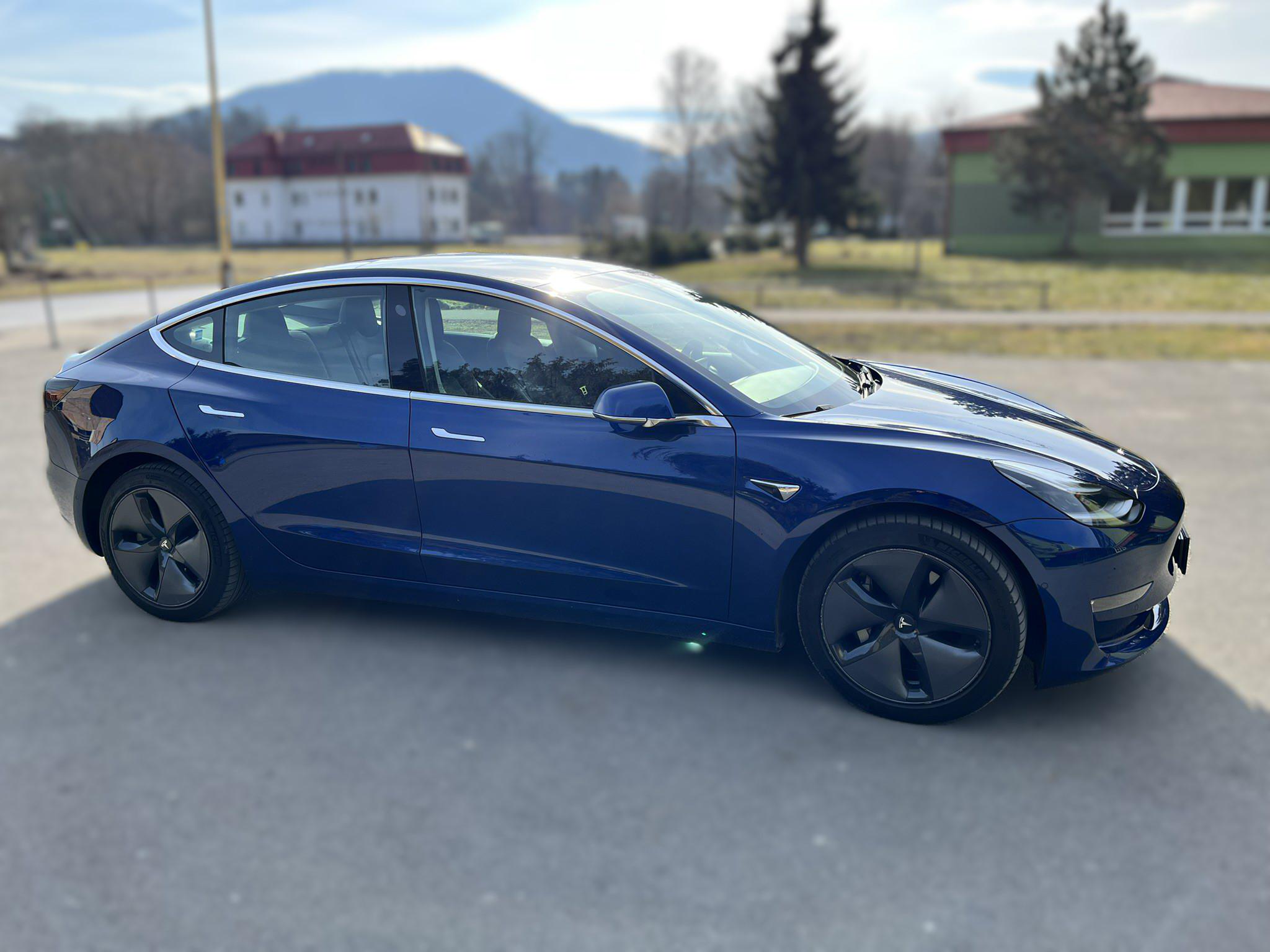 Read more about the article Recenzia Tesla Model 3 2020 LR